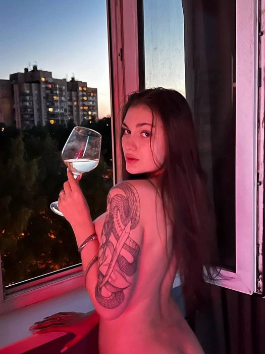 Куртизанки без границ: мир чуткости и эмоциональной связи Куртизанки без границ: мир чуткости и эмоциональной связи